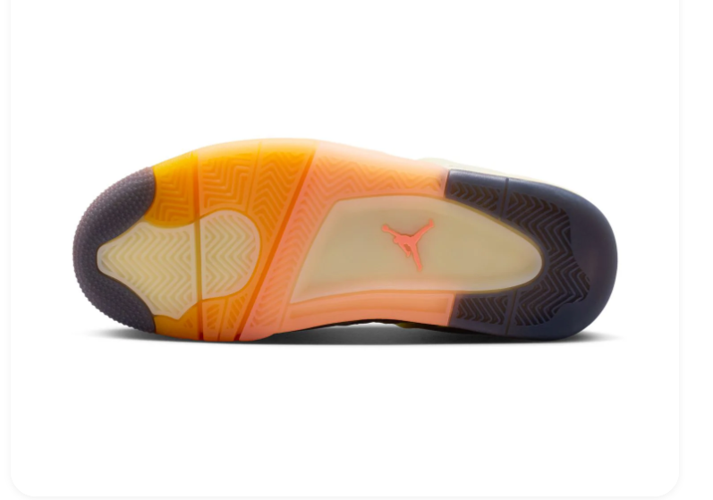 Air Jordan 4 Cream & Peach Sneakers