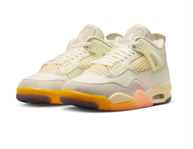 Air Jordan 4 Cream & Peach Sneakers