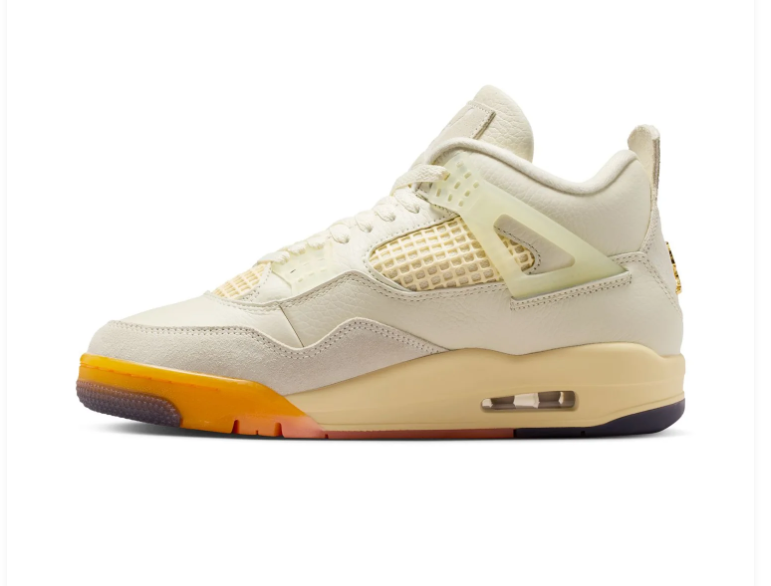 Air Jordan 4 Cream & Peach Sneakers