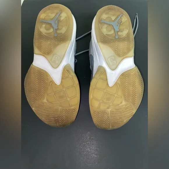 AIR JORDAN 23 | Youth Basketball Shoes