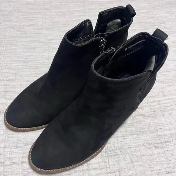 Blondo Norma Black Nubuck Bootie 7.5 Waterproof
