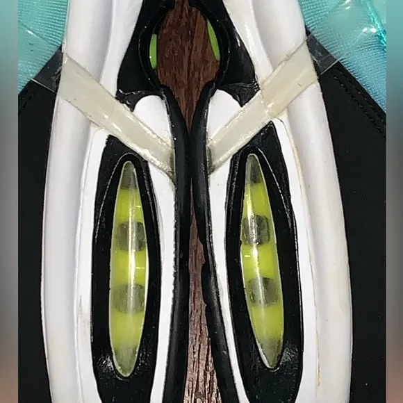 Nike size 10 athletic running shoes